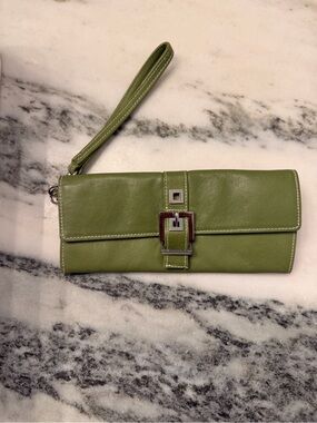 Perlina Olive Green Leather Wristlet Clutch